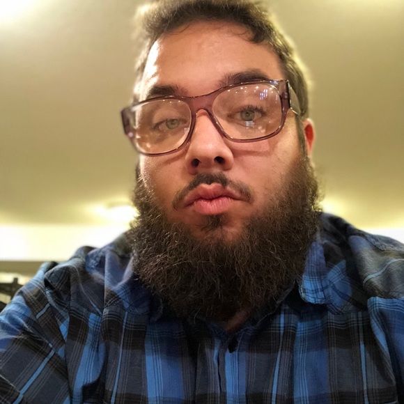 Meet your Posher, Chris - Picture 1 of 1